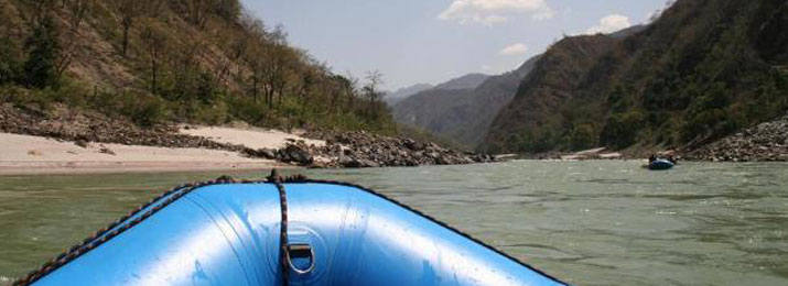 rafting-in-the-ganges